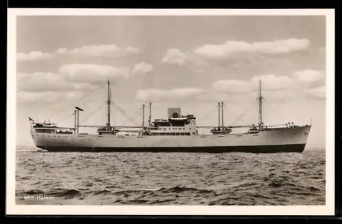 AK Schwedisches Frachtschiff M.S. Hainan der A/B Svenska Ostasiatiska Kompaniet in Seitenansicht