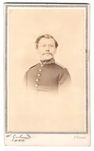 Fotografie W. Guilmard, St. Etienne, Rue St. Charles 29, Französischer Offizier in Uniform