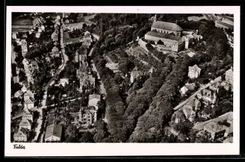 AK Fulda, Luftaufnahme mit Kirche und Parkanlage