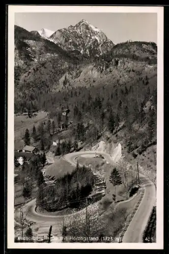 AK Urfeld / Walchensee, Kesselbergstrasse, Panorama mit Herzogstand