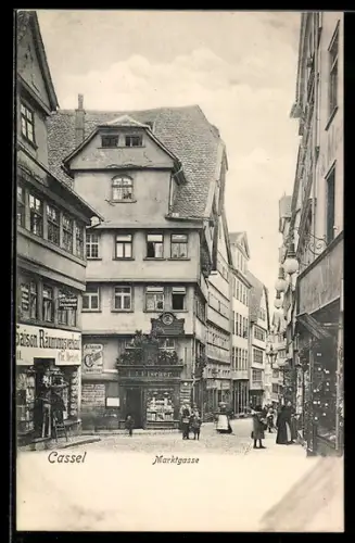 AK Cassel, Marktgasse mit Geschäft von Chr. Herjett beim Saison-Räumungsverkauf