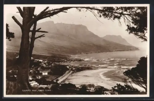 AK Camps Bay, Cape Town, Blick auf Strand und Berge
