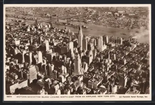AK New York City, NY, Midtown Manhattan Island, Looking North-East From an Airplane