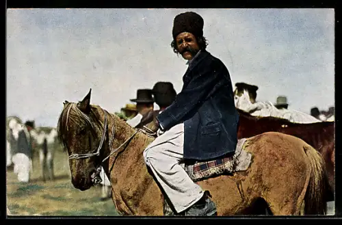 AK Sinti und Roma / Zigeuner auf einem Pferd sitzend