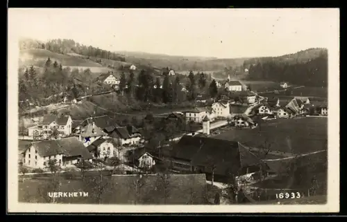 AK Uerkheim, Strassenpartie mit Kirche