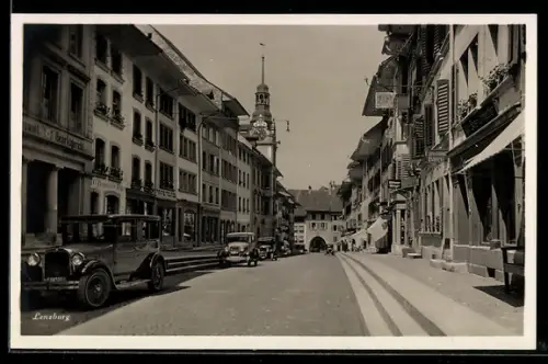 AK Lenzburg, Strassenpartie mit Gasthaus zum Bären