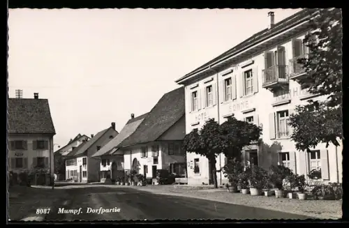AK Mumpf, Dorfpartie mit Hotel Kurhaus Sonne