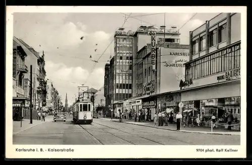 AK Karlsruhe, Kaiserstrasse mit Strassenbahn