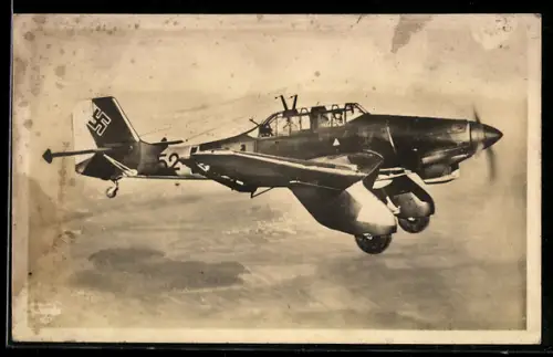 AK Sturzkampfflugzeug Junkers Ju 87 in der Luft, 