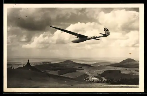 AK Segelflugzeug mit  über der Wasserkuppe