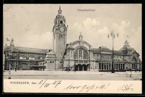 AK Wiesbaden, Strassenpartie am Hauptbahnhof