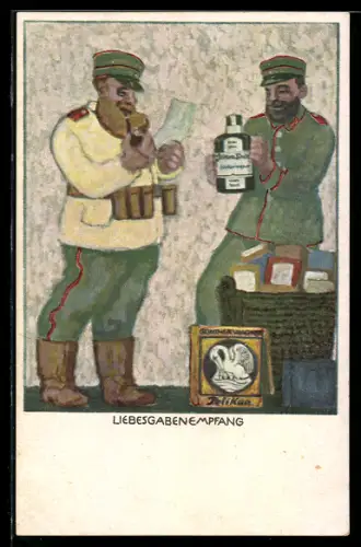 AK Soldat mit einer Flasche Pelikan-Tinte, älterer Soldat liest einen Brief