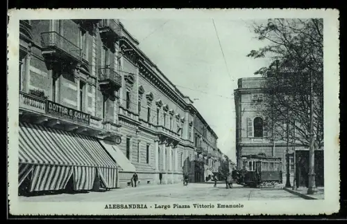 AK Alessandria, Largo Piazza Vittorio Emanuele, Strassenbahn