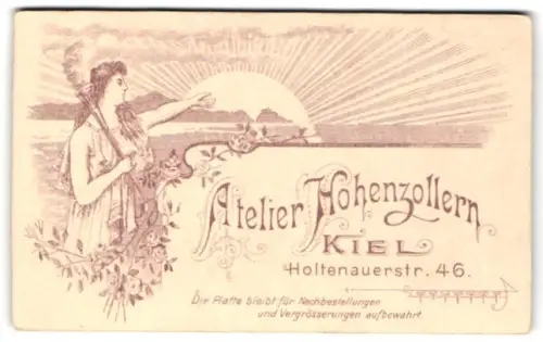 Fotografie Atelier Hohenzollern, Kiel, Holtenauerstr. 46, Griechin mit Fackel vor Sonnenaufgang