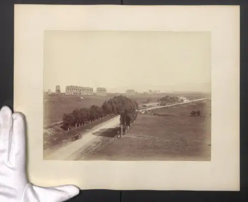 Fotografie unbekannter Fotograf, Ansicht Rom, Parco degli Acquedotti, Grossformat 29 x 35cm