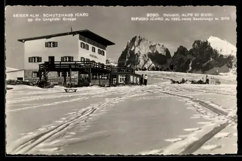AK Schutzhaus Icaro /Seiser Alm, Ansicht gegen Langkofel Gruppe im Winter