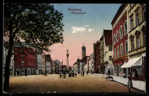 AK Straubing, Theresienplatz mit Kutsche und Passanten