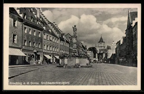 AK Straubing a. d. Donau, Grossdeutschlandplatz mit Brunnen und Wasserturm im Hintergrund