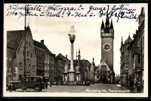 AK Straubing, Theresienplatz mit Auto und Denkmal mit Engeln