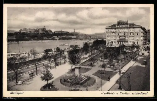 AK Budapest, Hotel Carlton und Donau-Ansicht