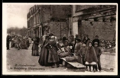 AK Ortelsburg /Ostpreusen, Marktplatz mit Obsthändlerinnen