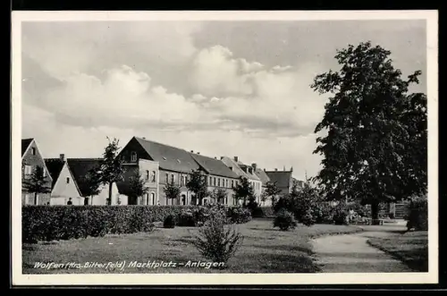 AK Wolfen /Krs. Bitterfeld, Marktplatz-Anlagen