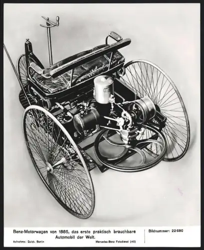 Fotografie Auto Benz Patent-Motorwagen von 1885, das erste Automobil der Welt, Werkfoto