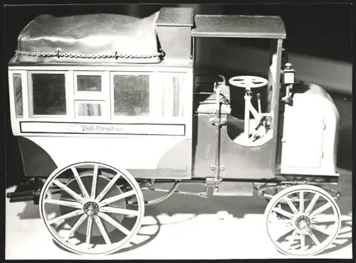 Fotografie Modell Mercedes Benz Post Omnibus
