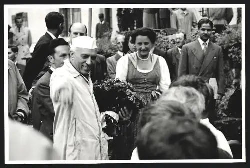 Fotografie Ansicht Salzburg, Premierminister von Indien Jawaharlal Nehru auf Staatsbesuch in Österreich