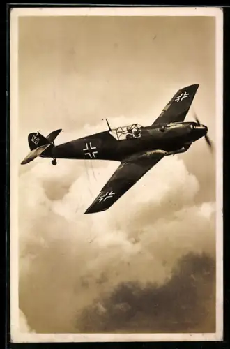 AK Unsere Wehrmacht, Jagdeinsitzer Messerschmitt Me 109 in der Luft, 