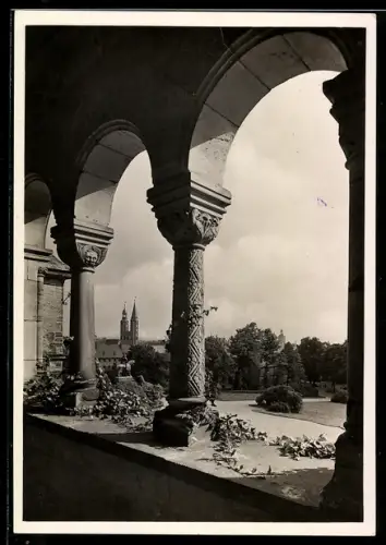 Foto-AK Deutscher Kunstverlag, Nr. 27: Goslar, Kaiserhaus, Ausblick von den romanischen Arkaden