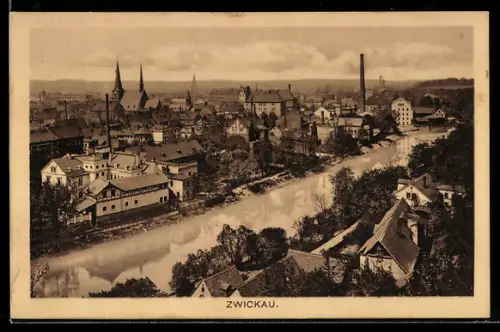 AK Zwickau, Ortsansicht mit Fluss und Kirchen, Fabrikschlot