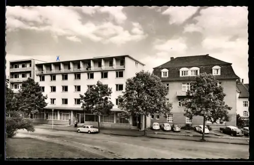 AK Bad Wildungen, Sanatorium Helenenquelle in der Aussenansicht