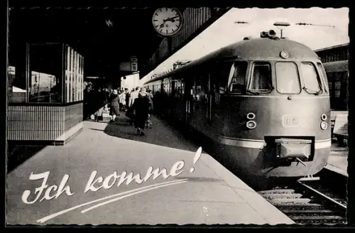 AK DB-Eisenbahn hält am Bahnhof
