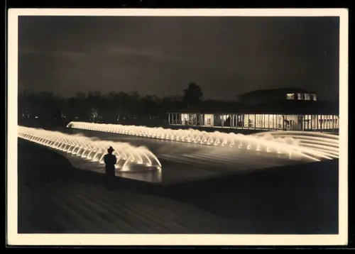 AK Stuttgart, Reichsgartenschau-Ausstellung 1939, Nachtstimmung bei den Wasserspielen