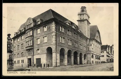 AK Ebingen, Neues Rathaus mit Kindern