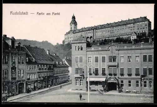 AK Rudolstadt, Hotel Löwe am Markt mit Strassenpartie