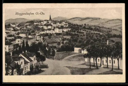 AK Meggenhofen /O.-Oe., Ortsansicht mit Kirche aus der Vogelschau
