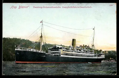 AK Passagierschiff Cap Blanco der Hamburg-Südamerikanischen Dampfschiffahrts-Gesellschaft vor der Küste