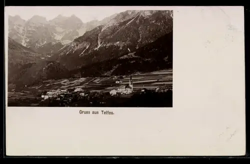 Foto-AK Fritz Gratl: Telfes, Ortsansicht mit Bergpanorama