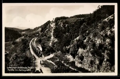 AK Stadtroda /Thür., Personenzug bei Fahrt durch den Zeitzgrund
