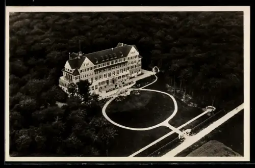AK Chausseehaus /Wiesbaden, Taunusheim der Ferienheime für Handel und Industrie, Chausseehaus, Zeppelinaufnahme