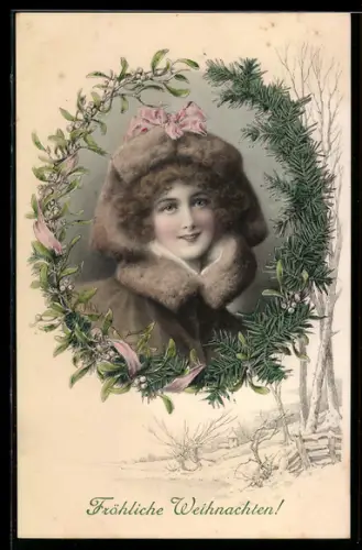 Künstler-AK Junge Frau trägt eine Kapuze, Weihnachten