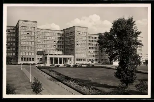 AK Frankfurt-Westend, Verwaltungsgebäude der I. G. Farben-Industrie, mit Anlage