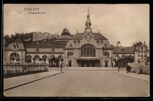 AK Coblenz, Hauptbahnhof mit Strassenpartie