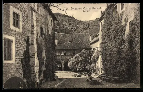 AK Bolzano, Castel Roncolo, Cortile