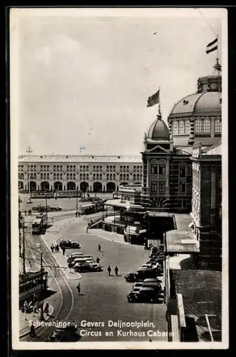 AK Scheveningen, Gevers Deijnootplein, Circus en Kurhaus Cabaret, Blick auf die Strasse hinab mit Strassenbahn