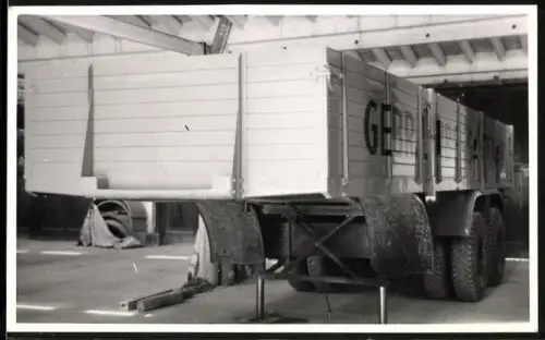 Fotografie Lastwagen Sattelauflieger, LKW-Anhänger