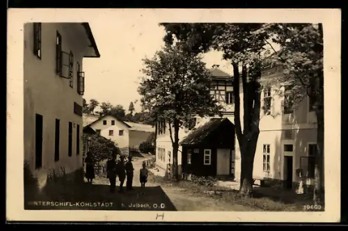 AK Julbach /O.-Oe., Hinterschiffl-Kohlstadt, Strassenpartie im Ort