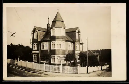 Foto-AK Oberhof /Thür., Hotel-Pension Haus Spangenberg in der Aussenansicht